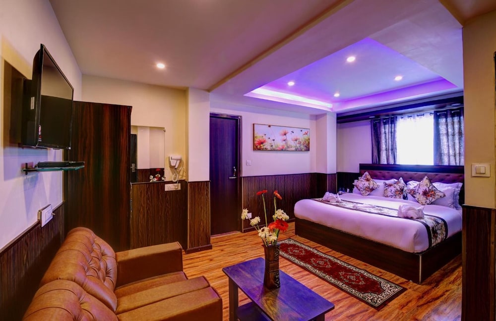 Hotel White Yak
