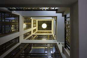 Hotel White Yak