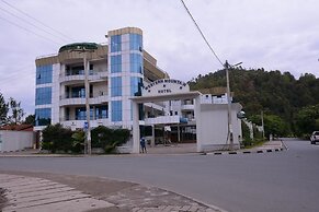 Western Mountain Hotel