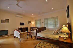 Roop Niwas Kothi