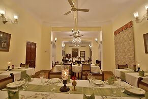 Roop Niwas Kothi
