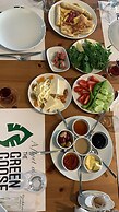 The Green Goose Hotel