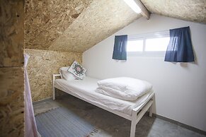 The White Hill Guest House - Hostel