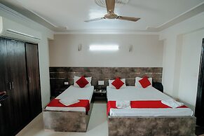 Hotel Jinendra Inn