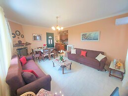 Ariadni Sea View Apartment
