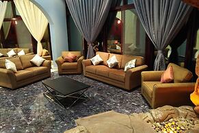 Emirates Hills Lake View Villa