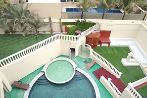 Emirates Hills Lake View Villa