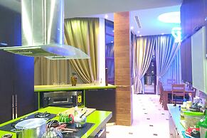 Emirates Hills Lake View Villa