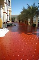 Emirates Hills Lake View Villa