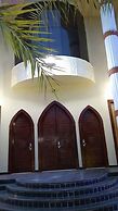 Emirates Hills Lake View Villa