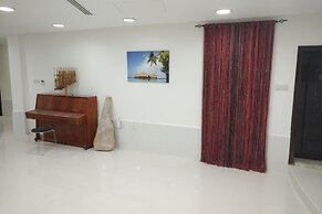 Emirates Hills Lake View Villa