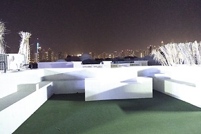 Emirates Hills Lake View Villa