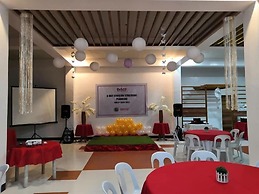 AGM Beachfront Resort & Resto