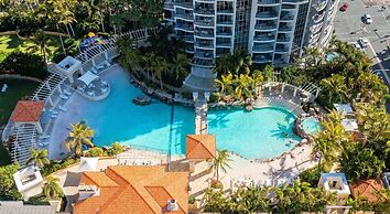 Chevron Renaissance Private Apartments