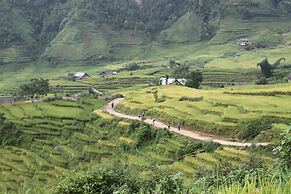 Lacasa Sapa Hotel