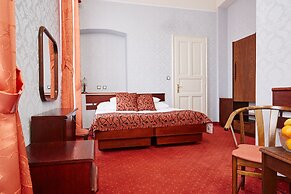Astoria Hotel