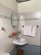 Tay Ho Hotel