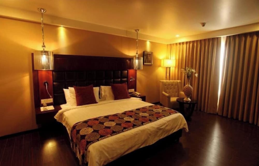 Paradigm Sarovar Portico Kakinada