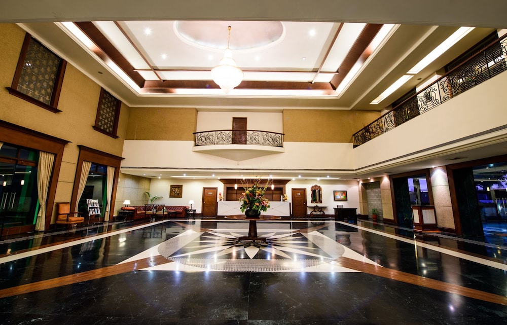 Hotel Majestic Grand