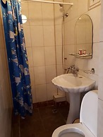 Oganes Guesthouse