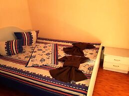 Oganes Guesthouse