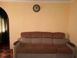 Oganes Guesthouse