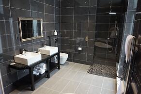 Halvard Hotel