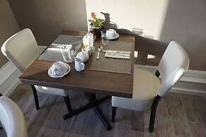 Halvard Hotel