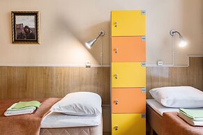 Metro-Tour Hostel