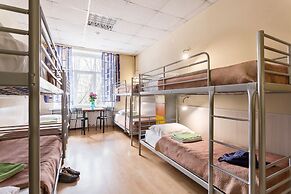 Metro-Tour Hostel