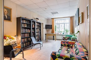 Metro-Tour Hostel