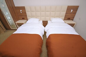 City Hotel
