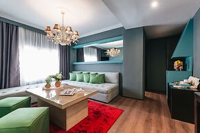 Ladadika Design