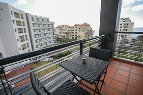 Forum Apartment