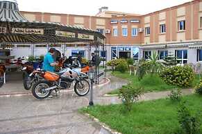 Motel Paris Dakar