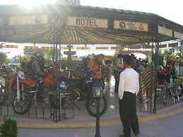 Motel Paris Dakar