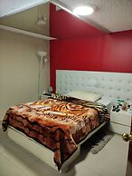 Maxy's Inn Hotel & Suite