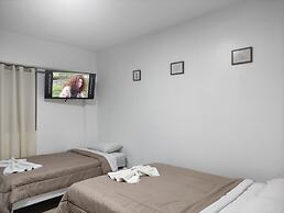 Maxy's Inn Hotel & Suite