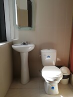 Maxy's Inn Hotel & Suite