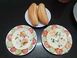 Hoan Chau Homestay - Hostel