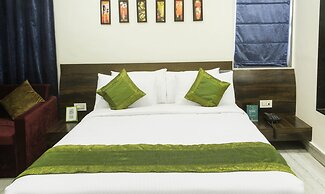 Hotel Indralok Inn