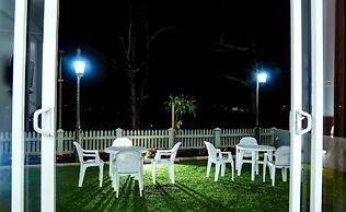Royal Lake Hotel