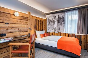 Hotel Basecamp