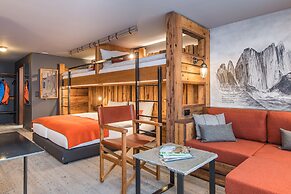 Hotel Basecamp
