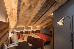 Hotel Basecamp