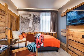 Hotel Basecamp