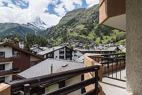 Hotel Basecamp