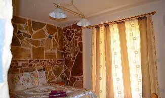 Apartments Zoumperi