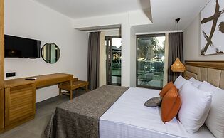 Yalıpark Beach Hotel