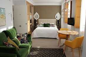 Principia Suites